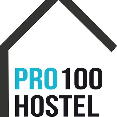 Pro100Hostelムルマンスク エクステリア 写真